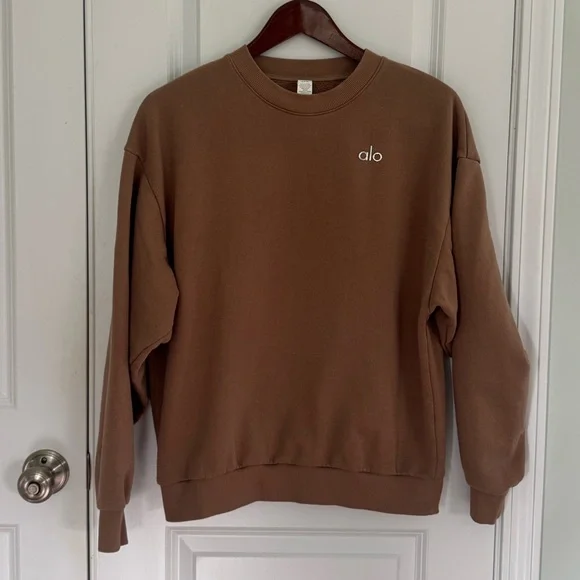 ALO Accolade Sweatpants and Crewneck Pullover -Toasted Almond - Picture 10 of 15